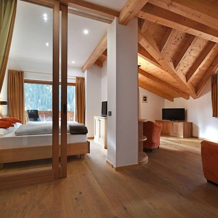 Hotel Brunello Ортізеї Екстер'єр фото